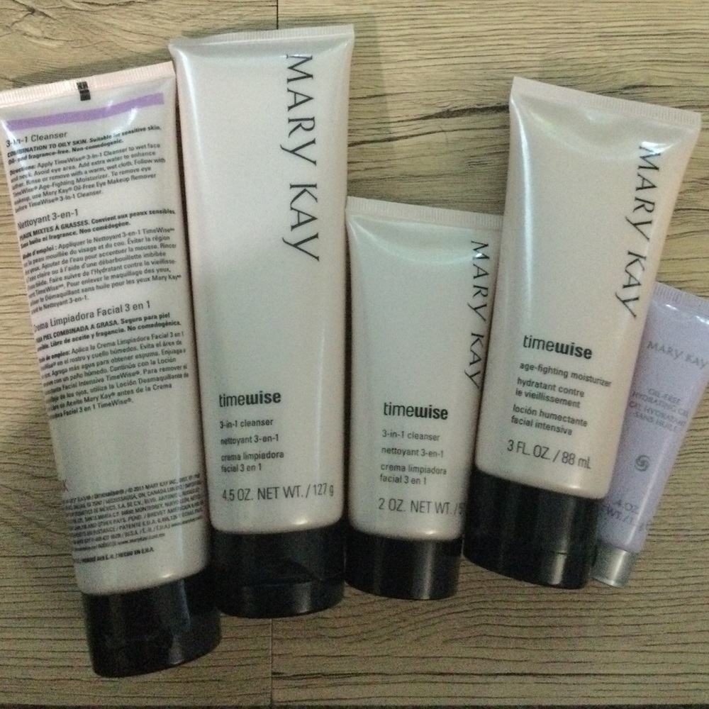 Mark Kay - Never used-5 pc set
